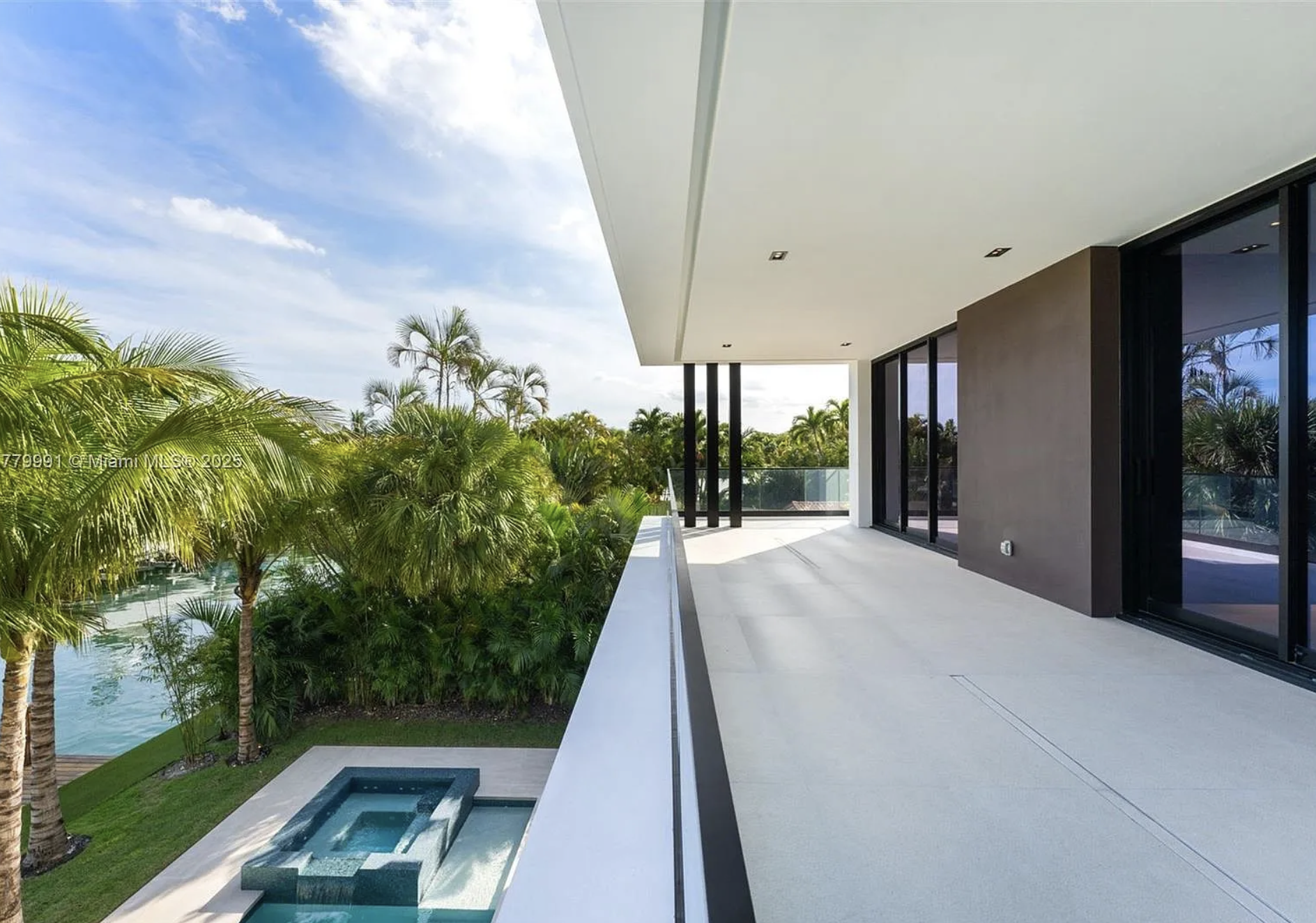 House 3 View 32